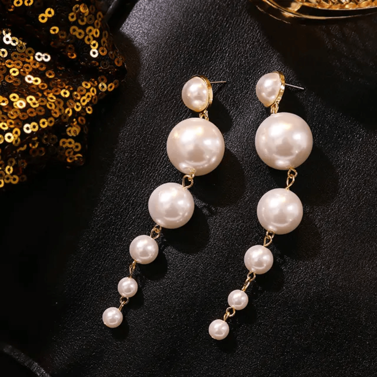 Danglers - Pearl earrings