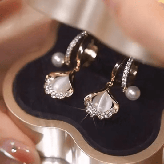Danglers- Pearl Diamond Earrings