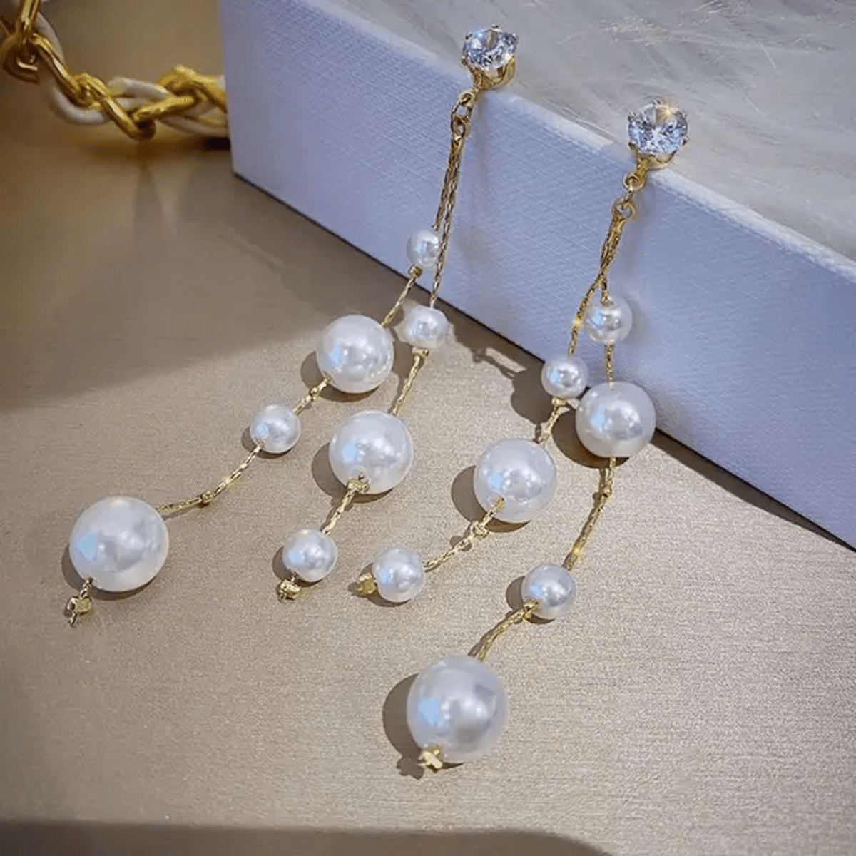 Danglers - Pearl earrings