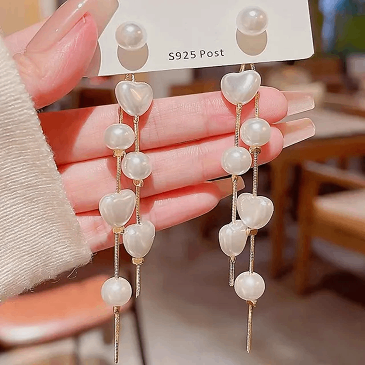 Danglers- Pearl Flower Earrings