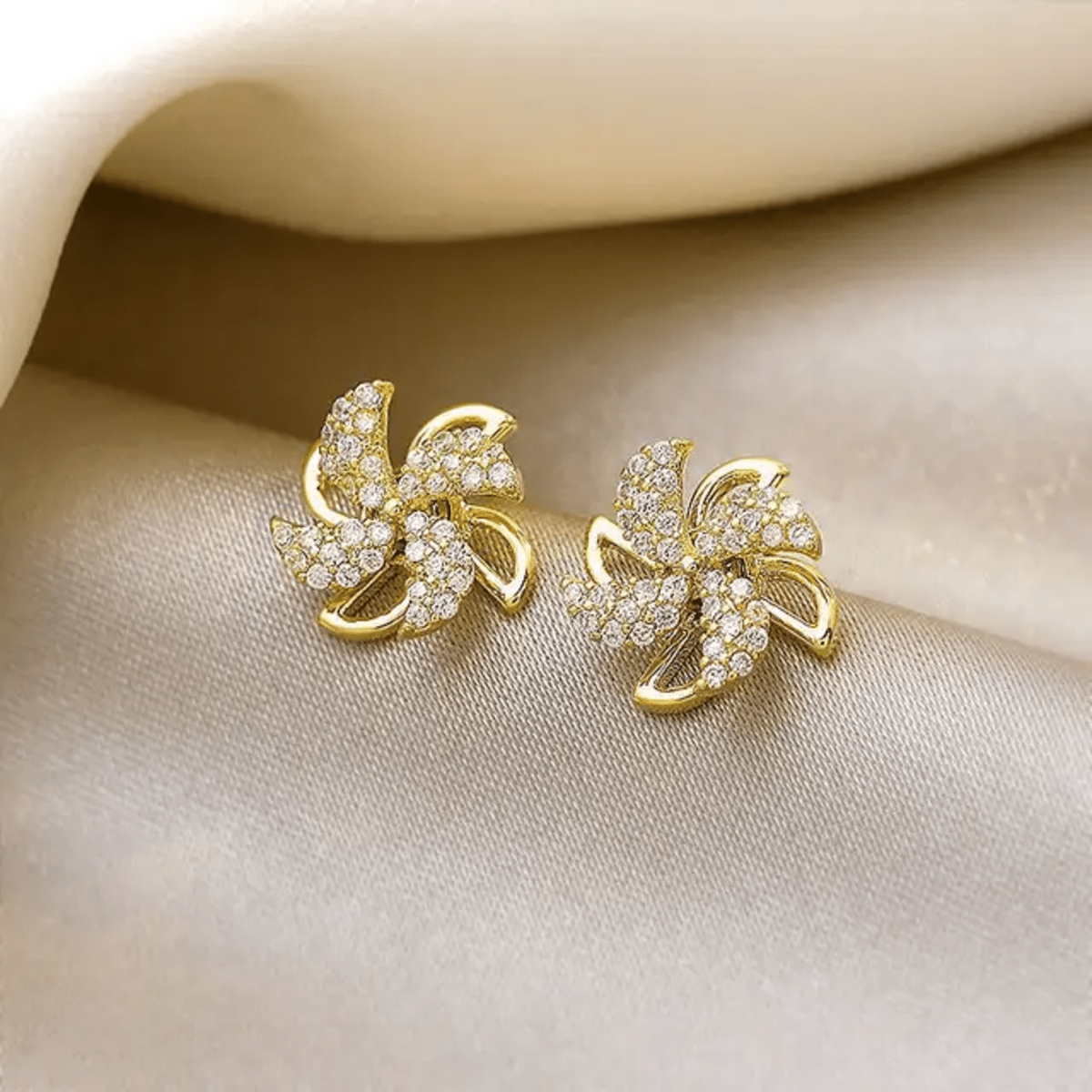 Korean Swirl Diamond Stud Earrings
