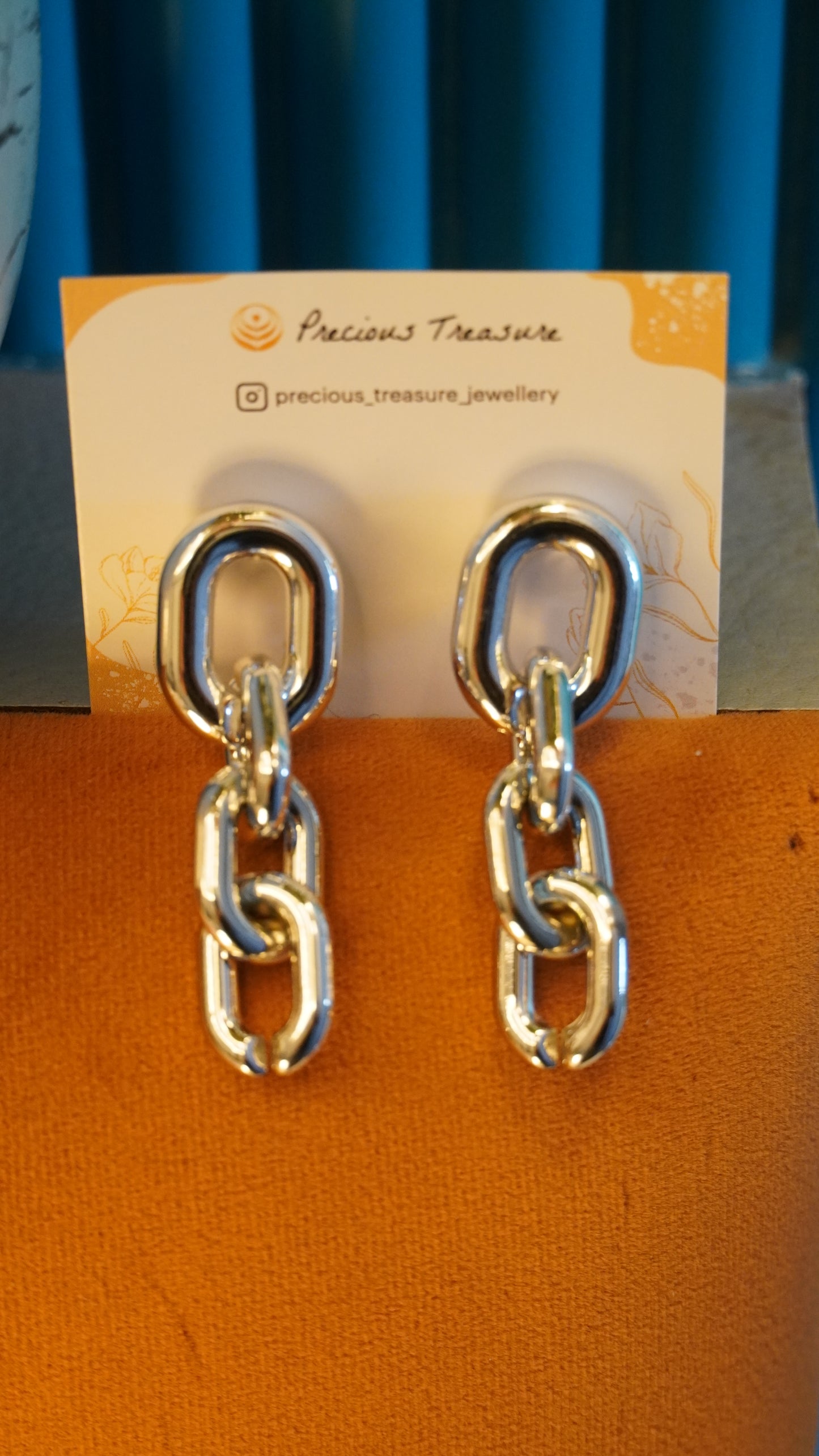 Loops Anti-Tarnish Earrings