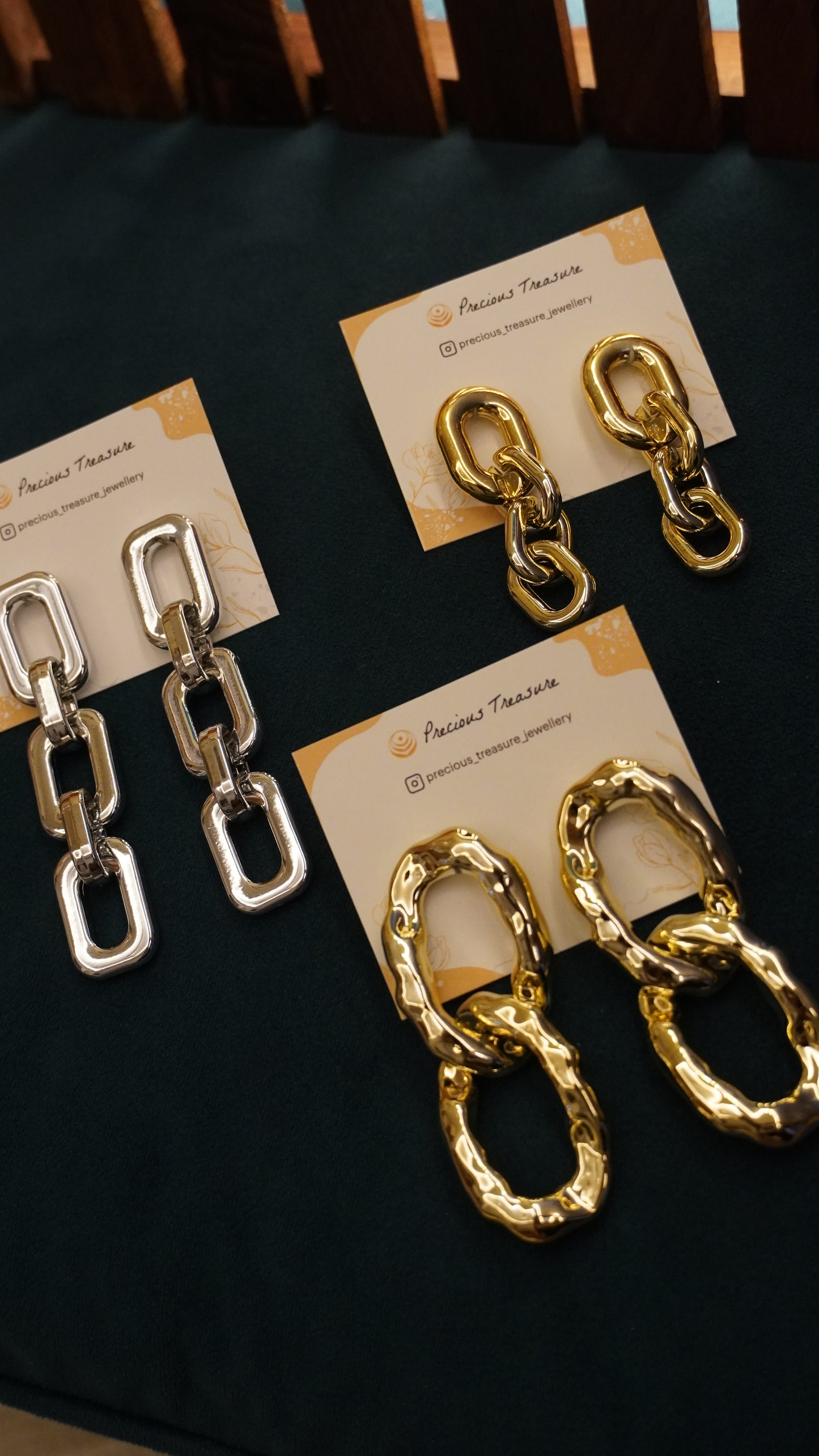 Loops Anti-Tarnish Earrings