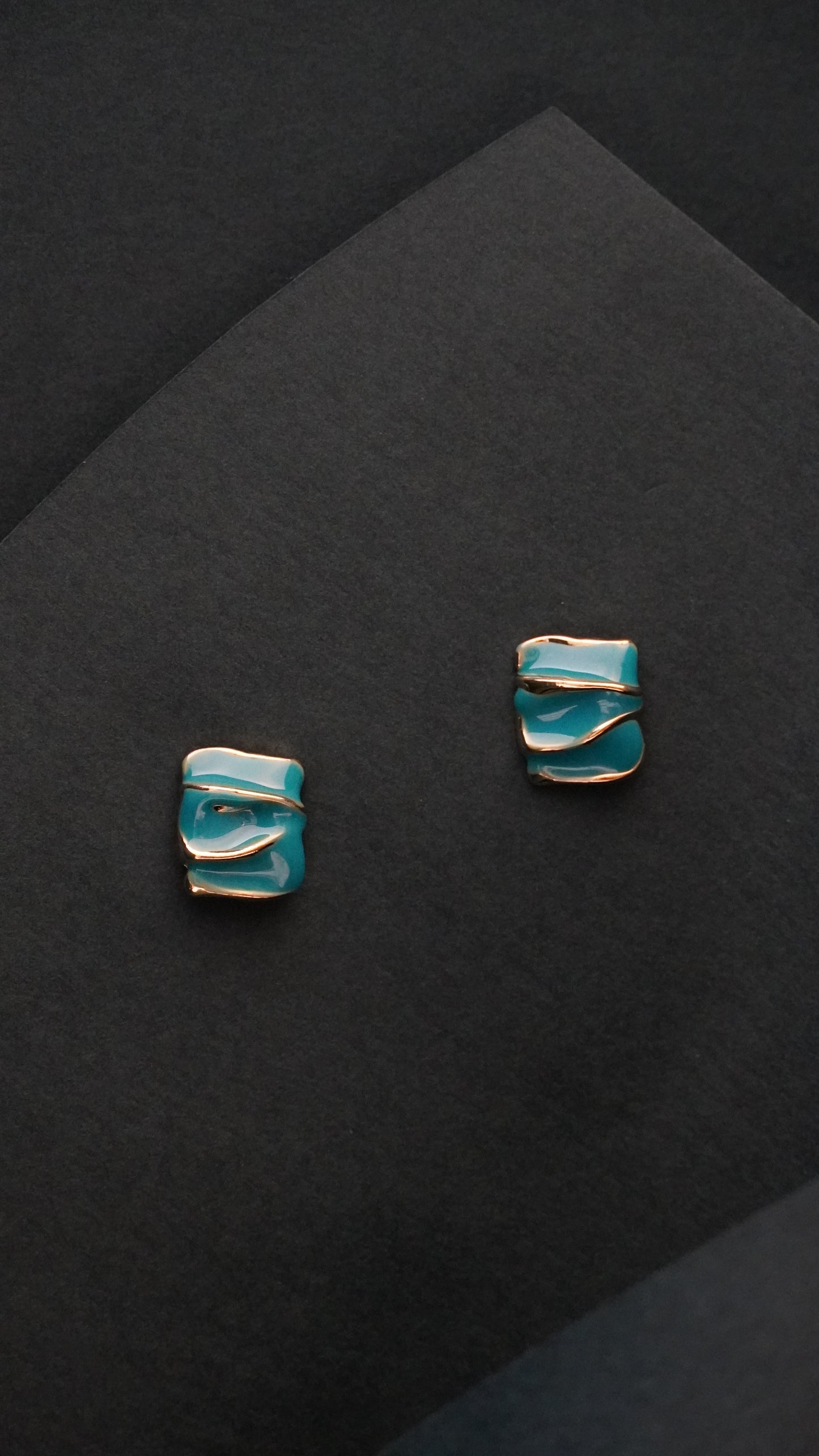 Colourful Korean Rectangular shape stud