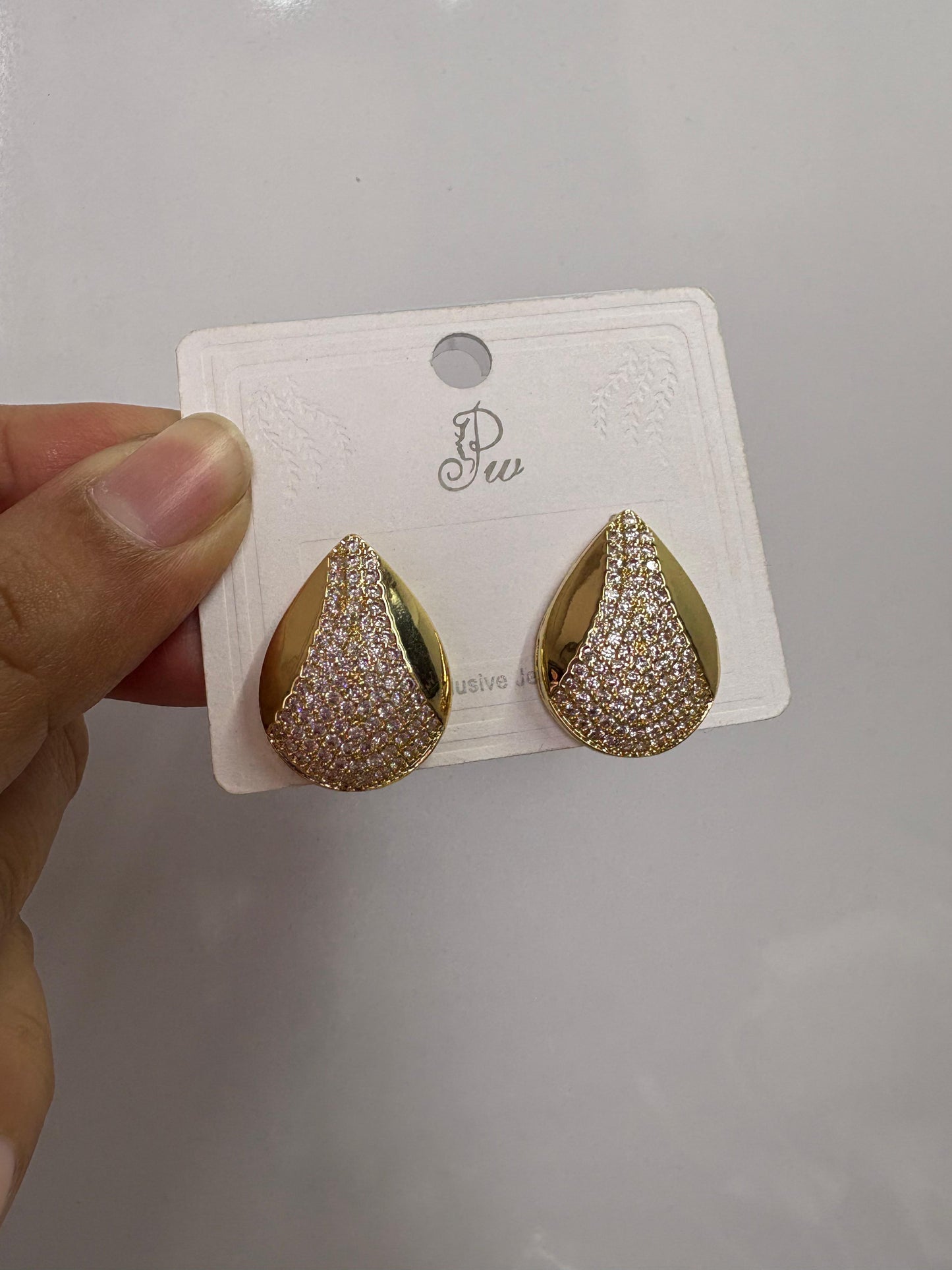 Korean diamond stud
