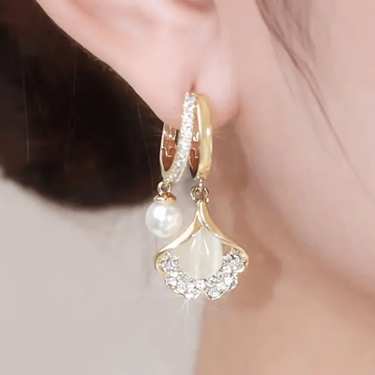 Danglers- Pearl Diamond Earrings