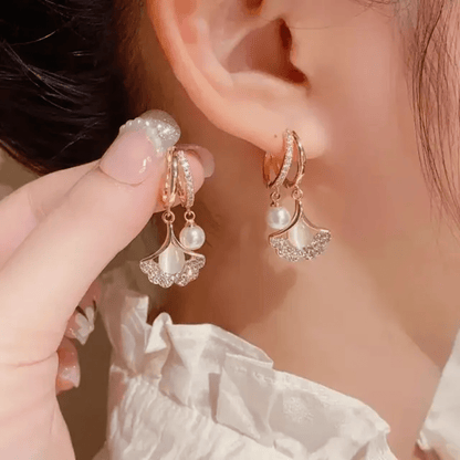 Danglers- Pearl Diamond Earrings