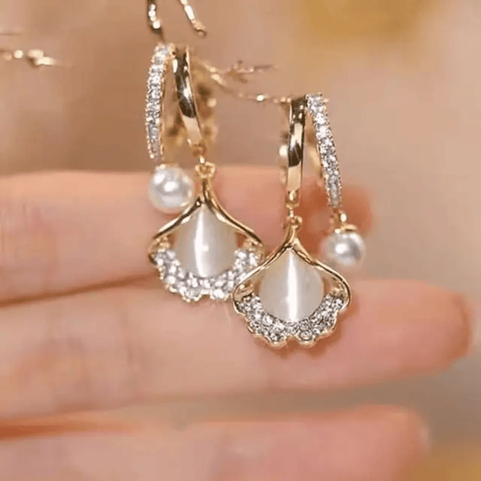 Danglers- Pearl Diamond Earrings