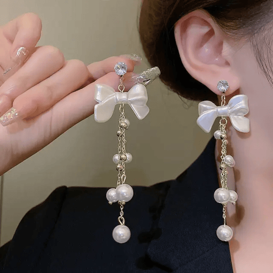 Danglers - Pearl earrings