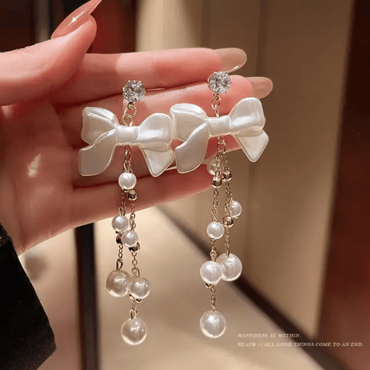 Danglers - Pearl earrings