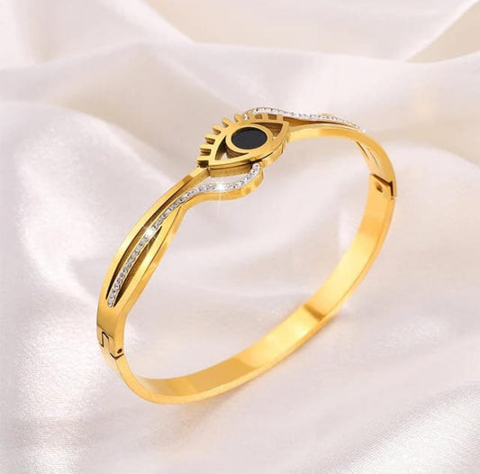 Black Eye Diamond Anti-Tarnish Kada
