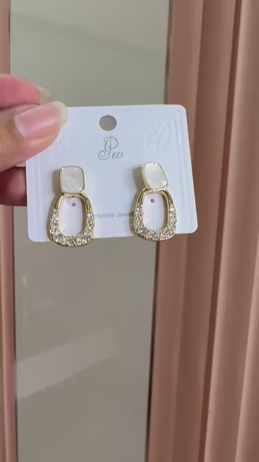 Korean hanging diamond stud