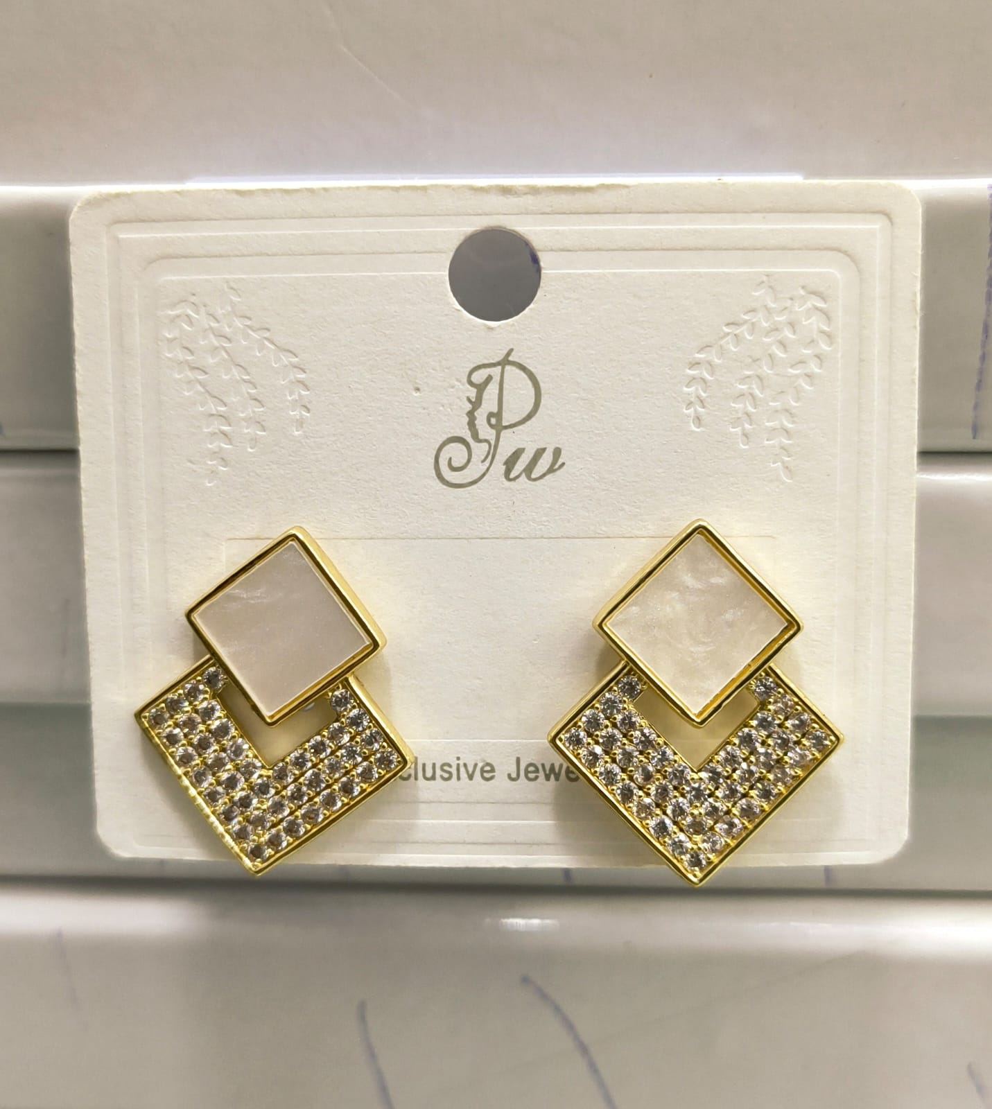 Korean Diamond with Alloy finish