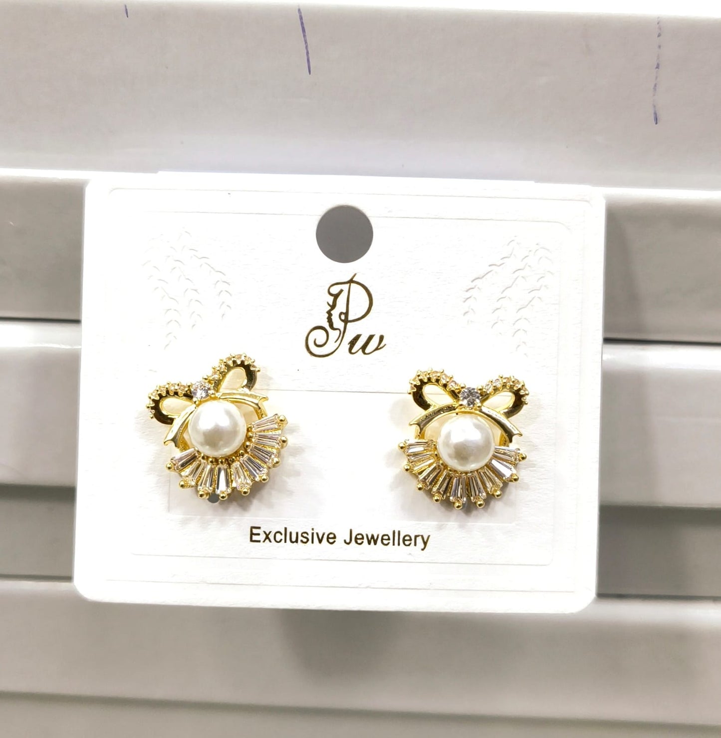 Korean Dimond Pearl stud